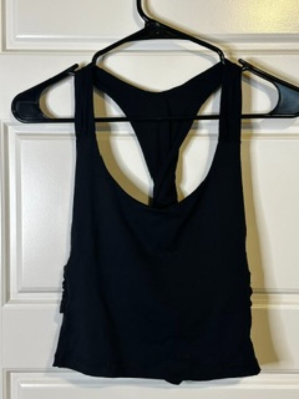 Lululemon Workout Top w/ Crisscross back and built in bra